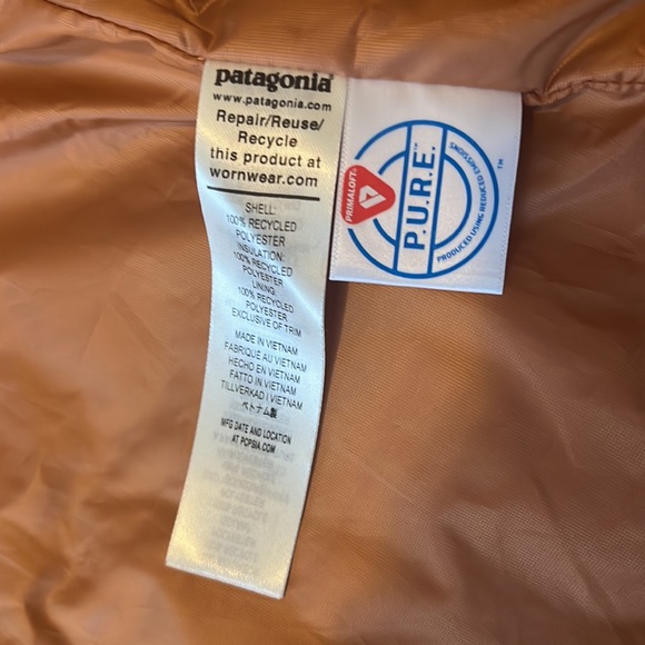 Patagonia Men’s Nano Puff Jacket - Picture 6 of 7